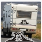 Preview: Wohnmobil Aufkleber neugierige Katze WoMo Caravan Aufkleber Sticker WoMo137